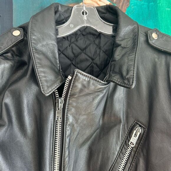 Vintage Black Leather Jacket - Picture 3 of 16
